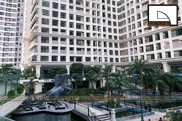 Cảnh quan dự &aacute;n đi&ecirc;u khắc cỗ xe ngựa dự &aacute;n Sunshine Garden 